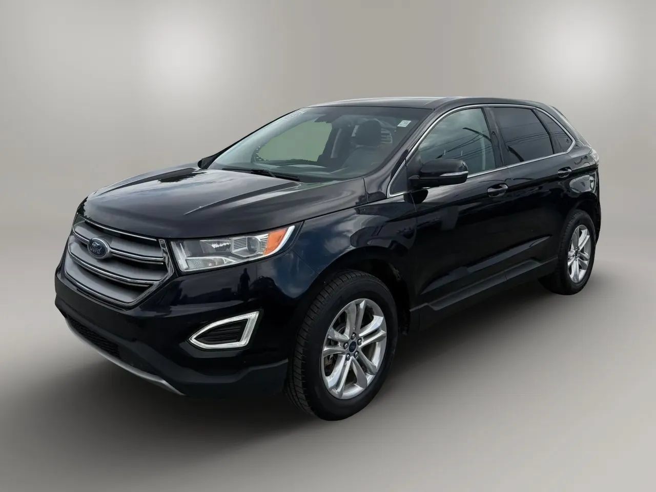 Used 2018 Ford Edge SEL w/ Equipment Group 201A AWD/4WD image 3