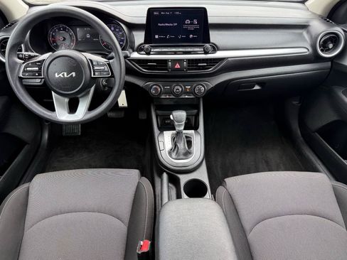 Used 2023 Kia Forte LXS w/ LXS Technology Package FWD image 31