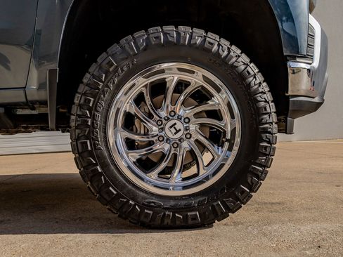 Used 2021 Chevrolet Silverado 1500 LT w/ Texas Edition Plus image 11