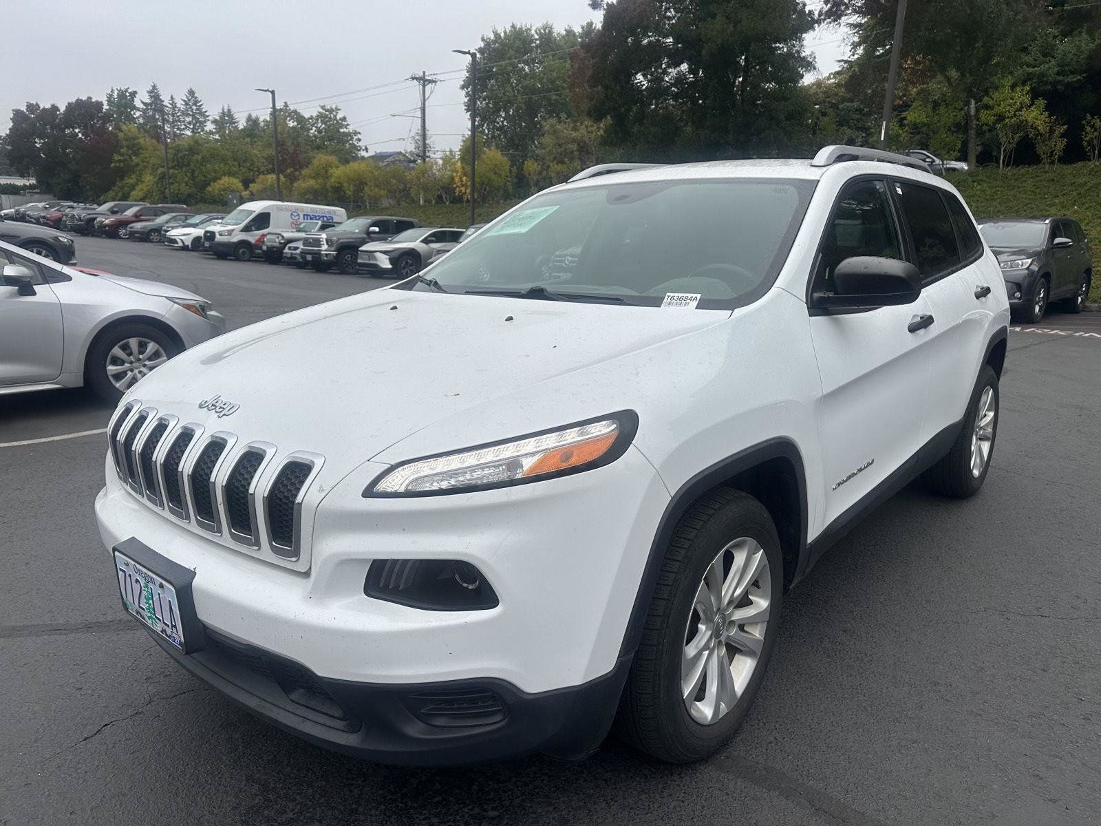 Used 2015 Jeep Cherokee Sport FWD image 1