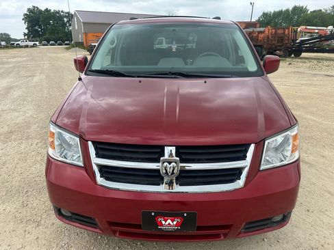 Used 2008 Dodge Grand Caravan SXT FWD image 3