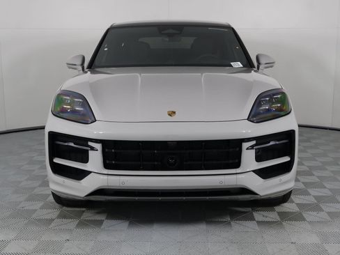 New 2026 Porsche Cayenne GTS AWD/4WD image 10