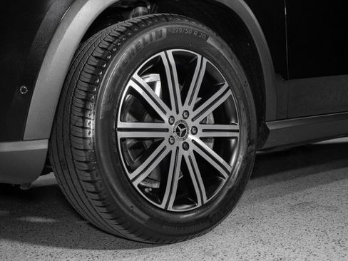 Certified 2026 Mercedes-Benz GLE 350 4MATIC image 9