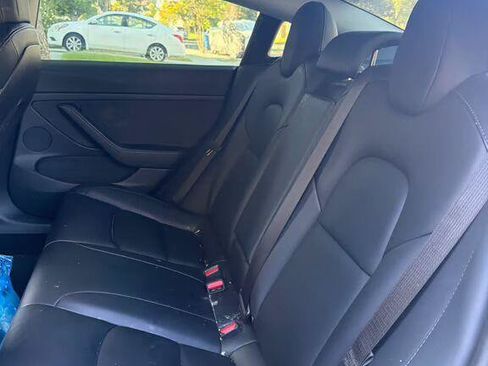 Used 2022 Tesla Model 3 Long Range AWD/4WD image 6
