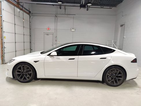 Used 2022 Tesla Model S image 22