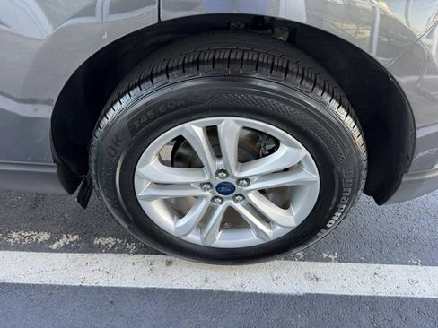 Certified 2019 Ford Edge SEL w/ Equipment Group 201A image 31