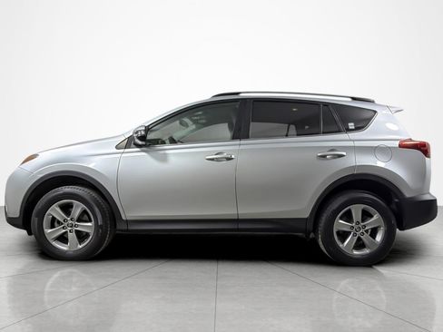 Used 2015 Toyota RAV4 XLE w/ Preferred Accessory Package FWD image 2