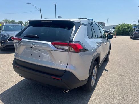 Used 2025 Toyota RAV4 XLE AWD/4WD image 7