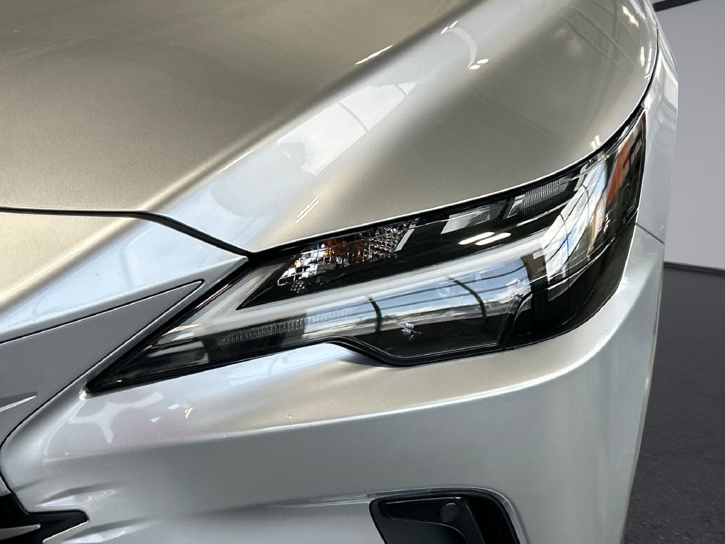 Used 2026 Lexus RX 350 Premium w/ Accessory Package (Z1) FWD image 11