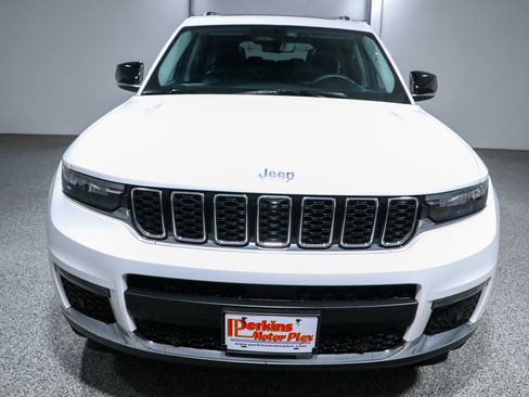 Used 2023 Jeep Grand Cherokee L Limited w/ Luxury Tech Group II AWD/4WD image 4