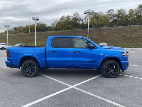 New 2026 RAM 1500 4x4 Crew Cab image 9