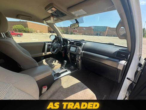 Used 2016 Toyota 4Runner SR5 AWD/4WD image 10