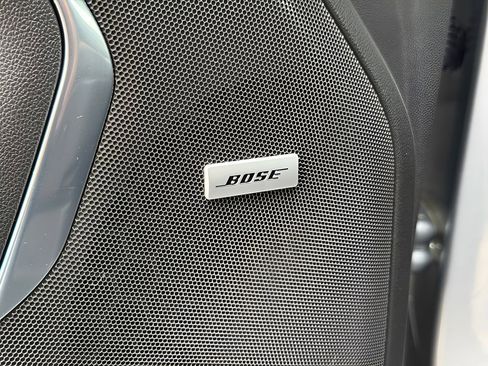 Used 2023 GMC Yukon AT4 w/ AT4 Premium Package AWD/4WD image 17