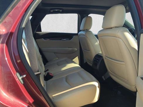 Used 2017 Cadillac XT5 Luxury image 14