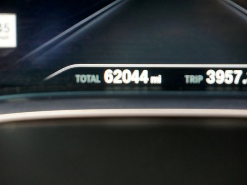 Used 2018 BMW 750i xDrive image 17