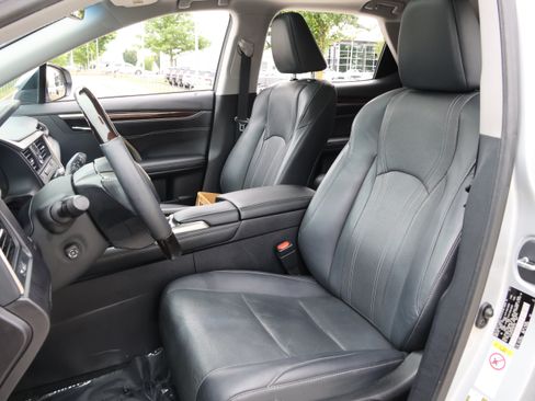 Used 2017 Lexus RX 350 FWD w/ Premium Package image 33
