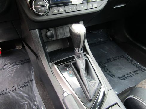 Used 2015 Toyota Corolla S FWD image 18