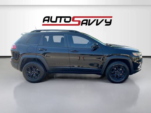 Used 2022 Jeep Cherokee Latitude AWD/4WD image 8