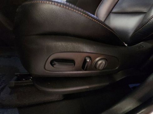 Certified 2024 Chevrolet Equinox LT w/ LPO, Floor Liner Package image 13