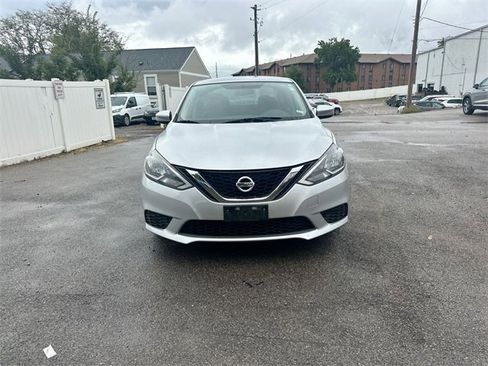 Used 2017 Nissan Sentra SV image 5