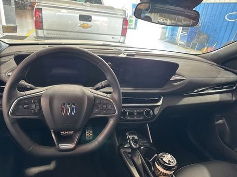 Used 2024 Buick Envista Sport Touring w/ Convenience I Package image 6