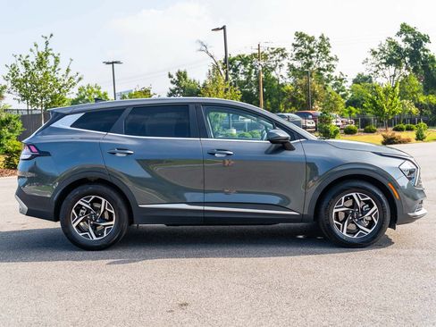 Used 2023 Kia Sportage LX FWD image 8