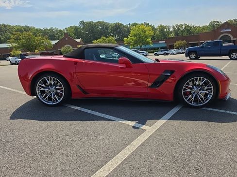 Used 2016 Chevrolet Corvette Z06 w/ 3LZ Preferred Equipment Group RWD image 2