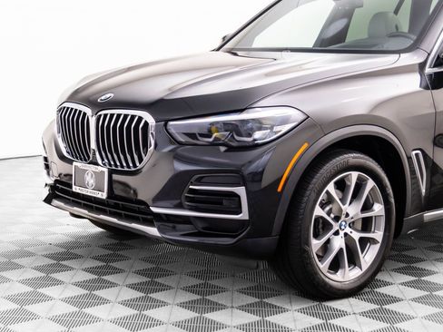 Used 2023 BMW X5 xDrive40i w/ Premium Package image 38