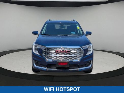 Used 2022 GMC Terrain Denali w/ LPO, Floor Liner Package AWD/4WD image 9