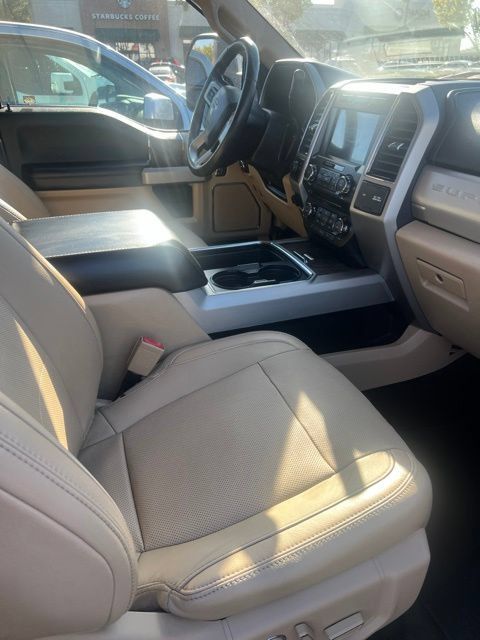 Used 2018 Ford F250 Lariat w/ Lariat Ultimate Package RWD image 8