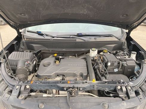 Used 2020 Chevrolet Equinox LT w/ Driver Convenience Package image 28