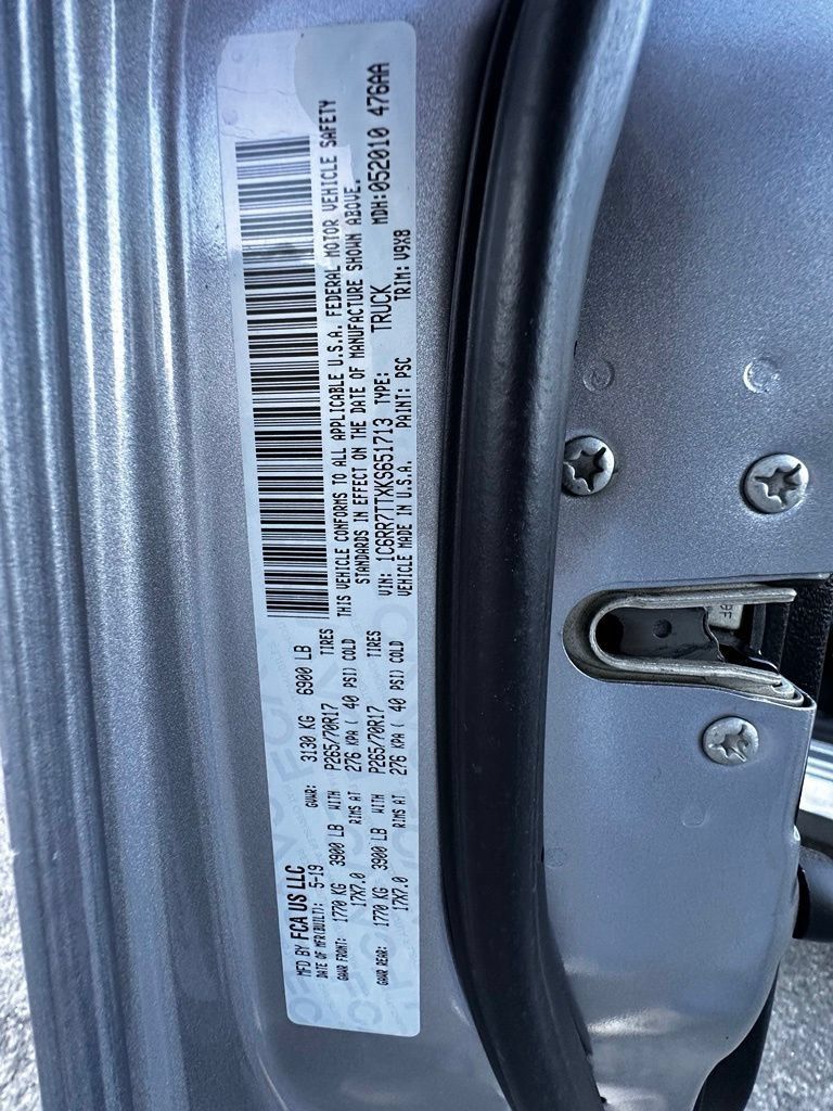 Used 2019 RAM 1500 Classic SLT AWD/4WD image 36