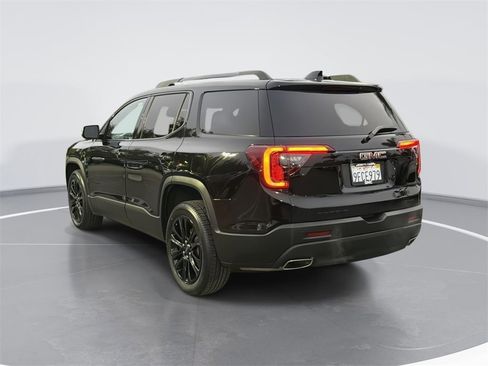 Used 2023 GMC Acadia SLT w/ Elevation Edition image 5