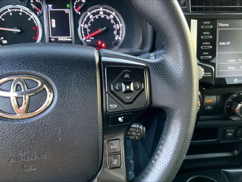 Used 2023 Toyota 4Runner TRD Off-Road AWD/4WD image 23