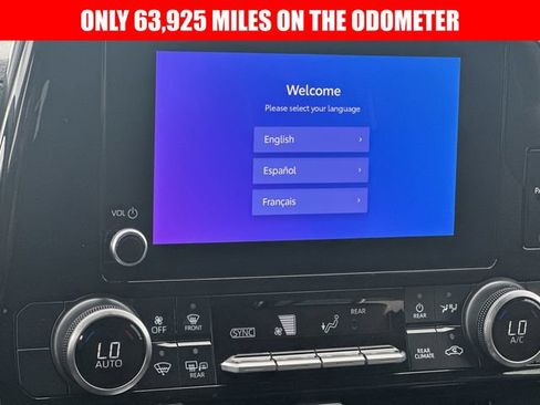 Used 2023 Toyota Highlander LE AWD/4WD image 13