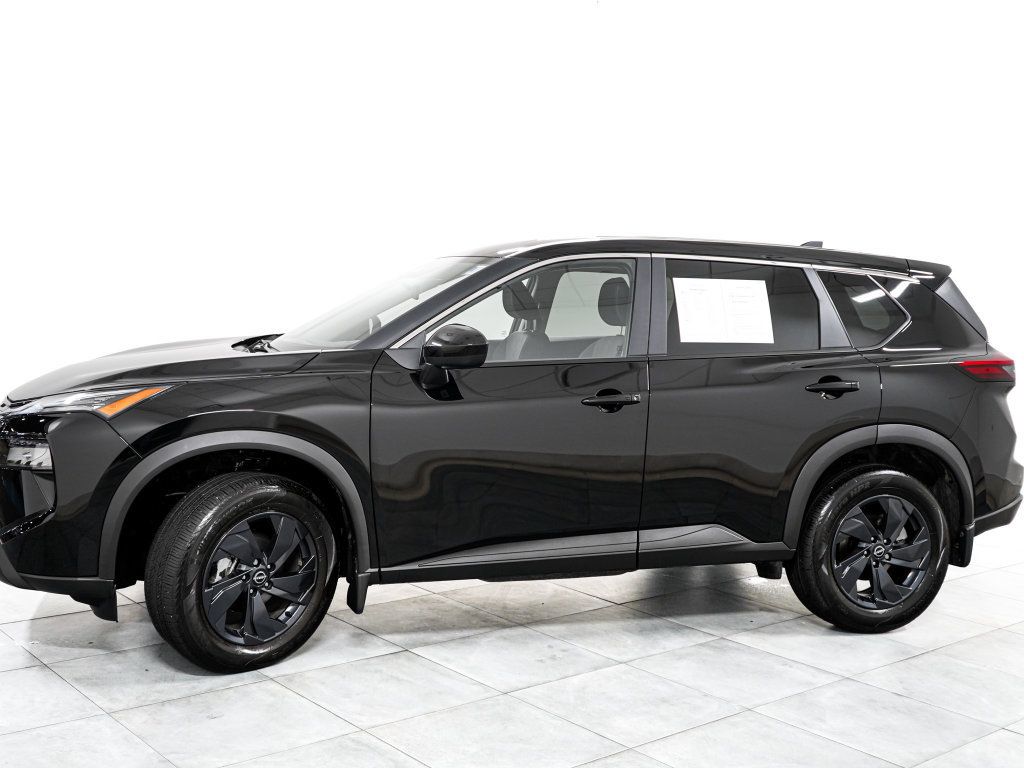 Used 2026 Nissan Rogue SV w/ Cold Weather Package AWD/4WD image 4