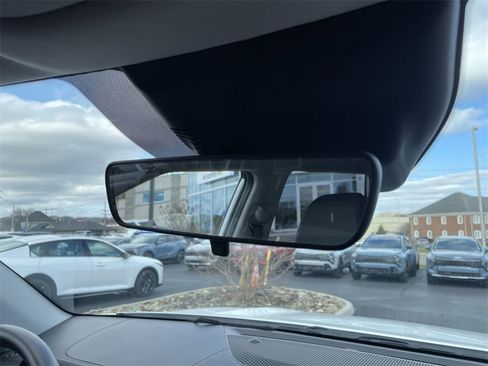 Certified 2024 Kia Seltos EX image 30