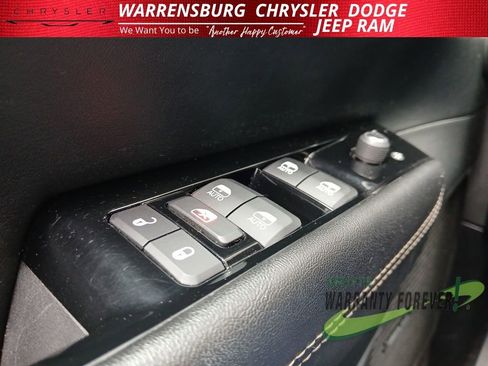 Used 2024 Jeep Wagoneer Series II w/ Flexible Seating Group image 31