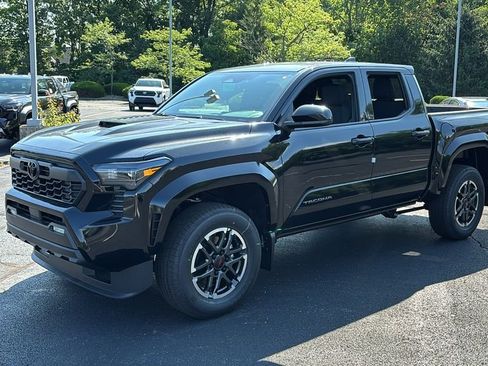 New 2026 Toyota Tacoma TRD Sport AWD/4WD image 2