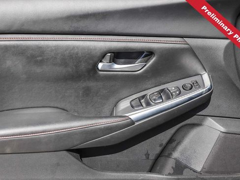 Used 2025 Nissan Sentra SR w/ Midnight Edition FWD image 14