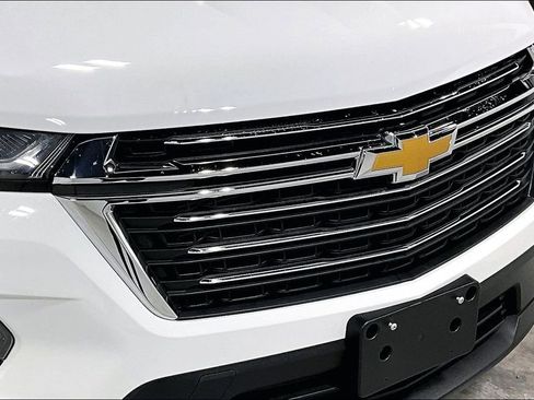 Used 2023 Chevrolet Traverse LT FWD image 35