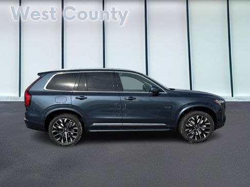 New 2026 Volvo XC90 T8 Plus w/ Protection Package Premier image 2