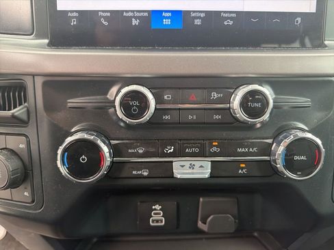 Used 2025 Ford F150 XLT w/ Equipment Group 301A Standard image 27