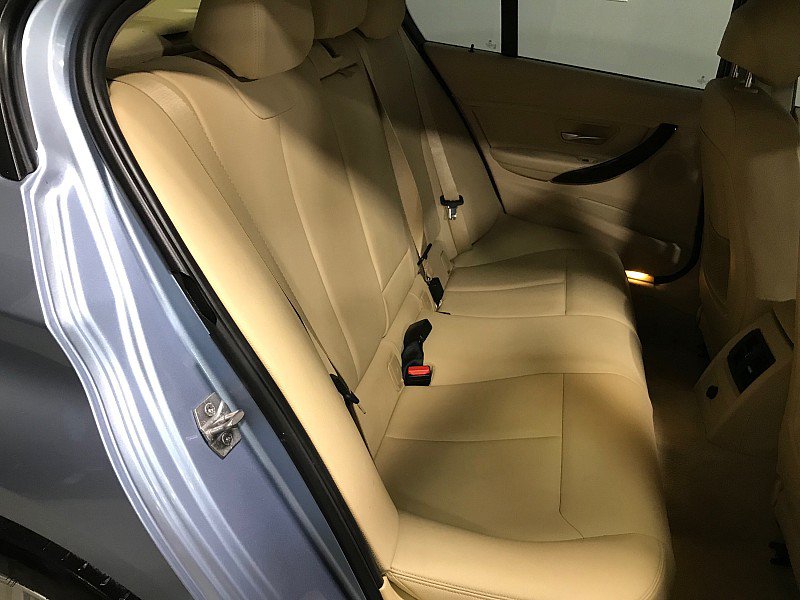 Used 2013 BMW 328i Sedan RWD image 16