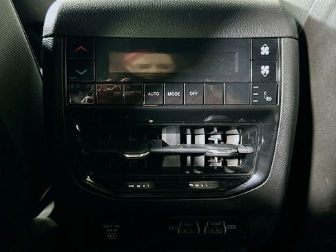 Used 2022 Jeep Grand Cherokee L Overland image 33