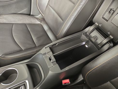 Certified 2021 Chevrolet Equinox Premier image 28