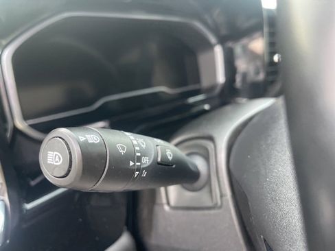 Used 2023 Chevrolet Silverado 1500 LT image 44