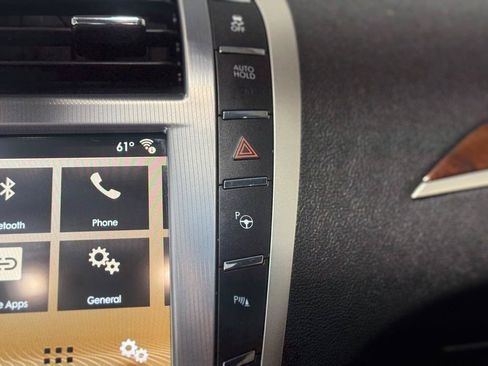Used 2017 Lincoln MKZ Reserve w/ Technology Package FWD image 21