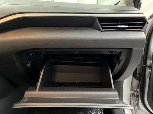 Used 2024 Nissan Altima 2.5 SV image 24