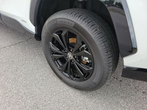 Certified 2024 Toyota RAV4 SE AWD/4WD image 26